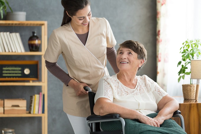 in-home-care-a-smart-choice-for-aging-parents