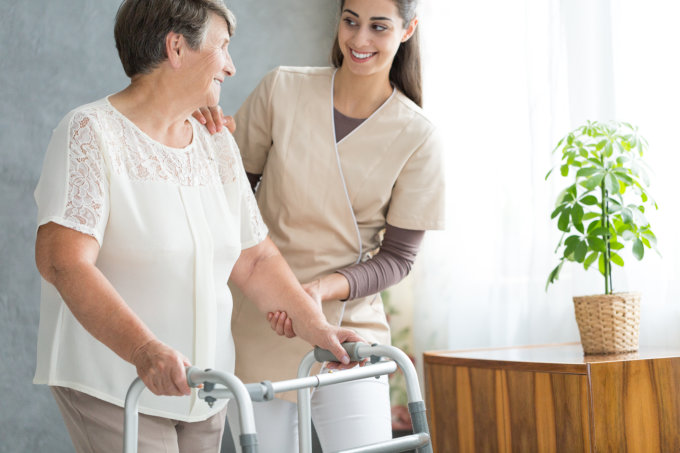 caring-for-seniors-with-parkinsons-disease-at-home