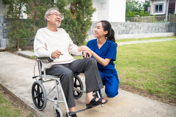 improving-life-for-seniors-with-mobility-challenges